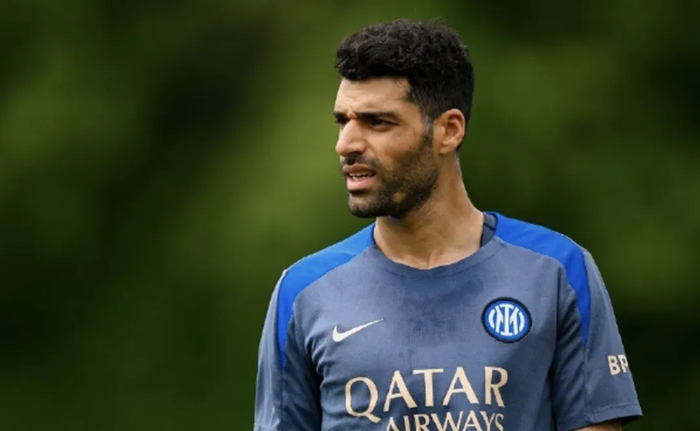 开云官网-战火遮蔽真相，塔雷米的“抉择”让无数网友破防，也让无数网友唏嘘_新浪新闻