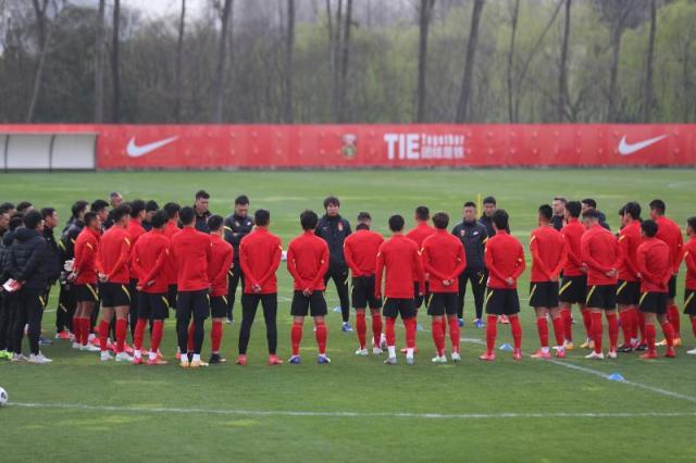 国足修改计划提前一周集训 国脚将缺席第五轮中超